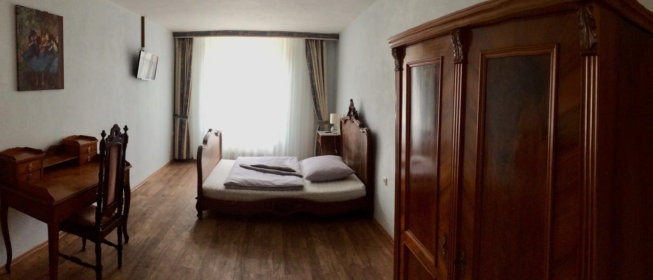 Althansky Palac Znojmo Luaran gambar