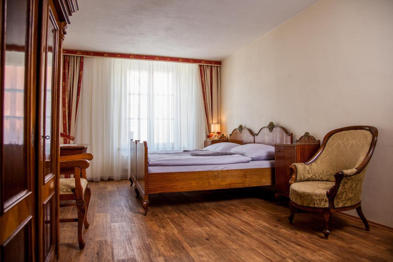 Althansky Palac Znojmo Luaran gambar